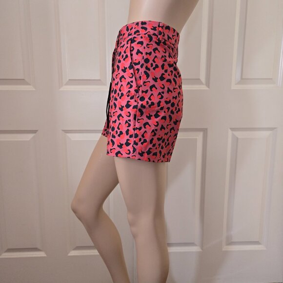 J. Lindeberg Gwen Printed Golf Short Size 27 Faded Rose Animal - Picture 3 of 13